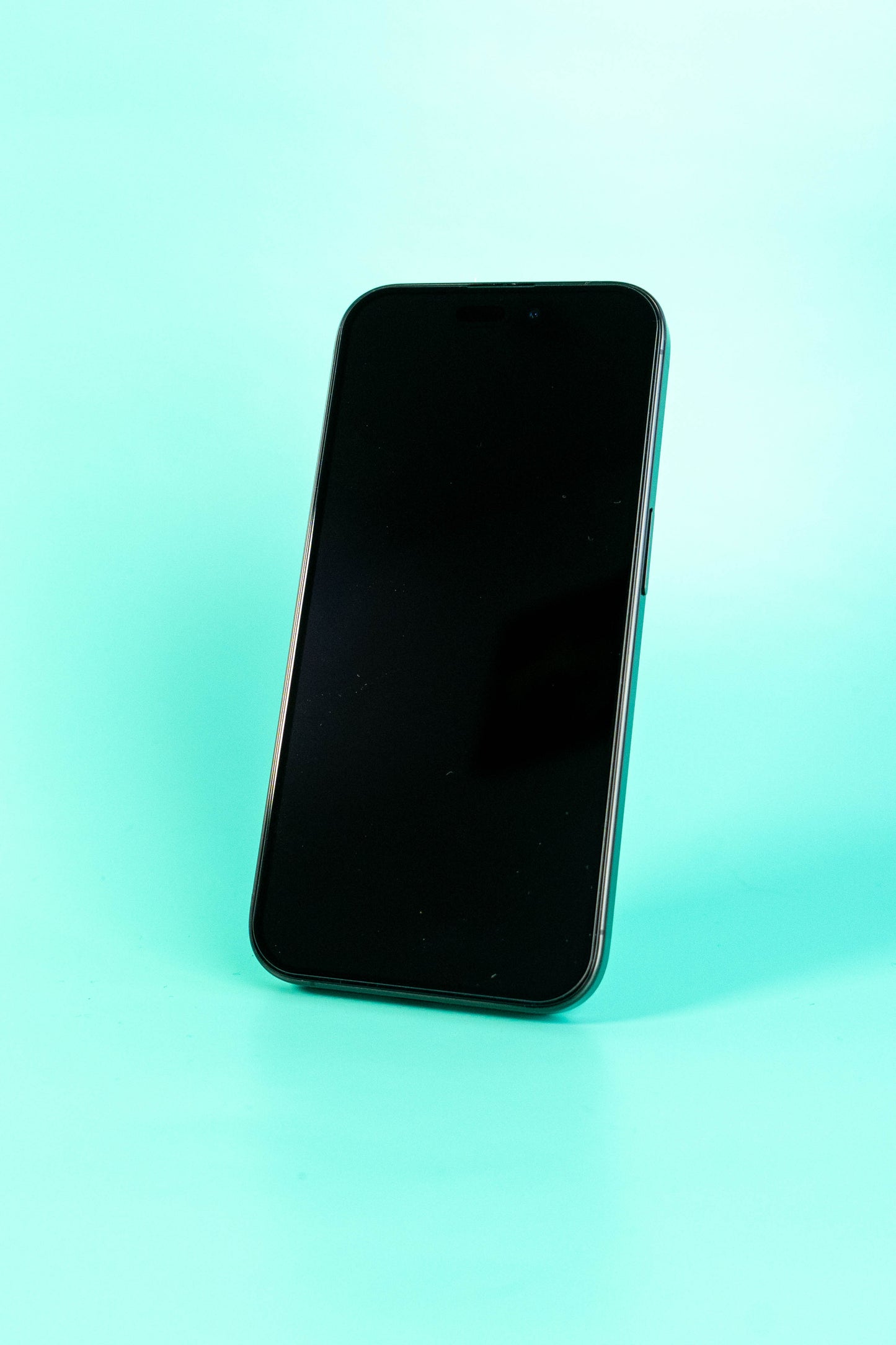 iPhone 15 Pro 256GB - ブラックチタニウム - Simフリー-バッテリー100%